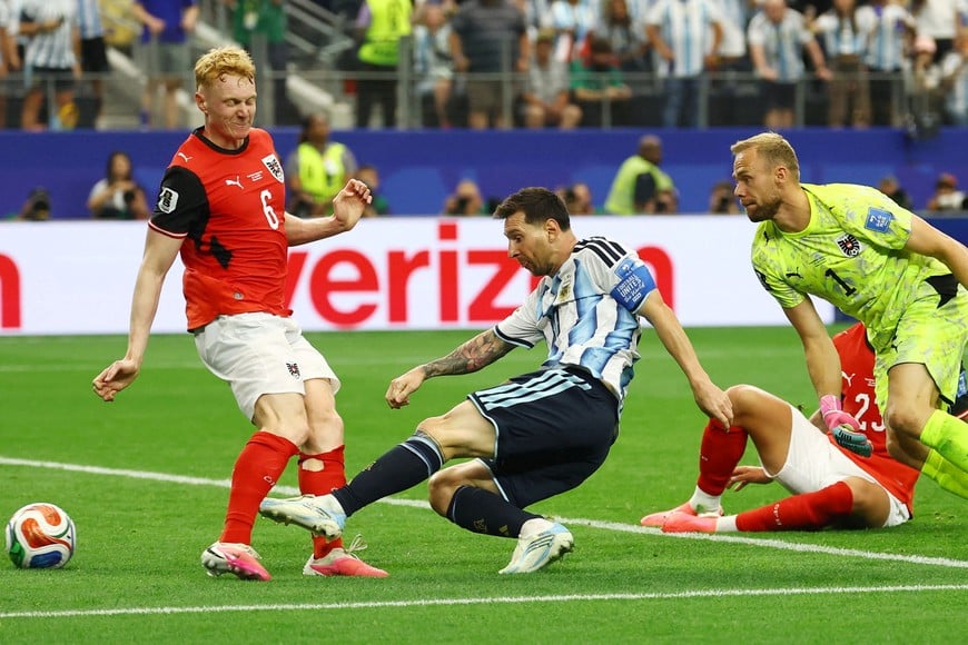 Soccer Football - FIFA World Cup 2026 - Group J - Argentina v Austria - Dallas Stadium, Arlington, Texas, U.S. - June 22, 2026
Argentina's Lionel Messi scores their second goal
REUTERS/Kai Pfaffenbach