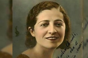 María Magdalena Julia del Portal Moreno (1900-1989), más conocida como Magda Portal. Fue una poeta, narradora y activista social peruana, miembro fundadora de la Alianza Popular Revolucionaria Americana (APRA), al lado de Víctor Raúl Haya de la Torre.