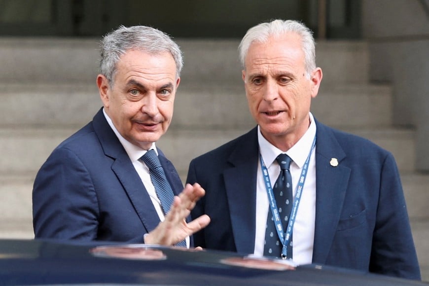 Former Spanish Prime Minister Jose Luis Rodriguez Zapatero arrives to testify before Spain’s High Court after he was placed under investigation for allegedly leading an influence-peddling and money-laundering network, in Madrid, Spain, June 17, 2026. REUTERS/Mohammed Salem