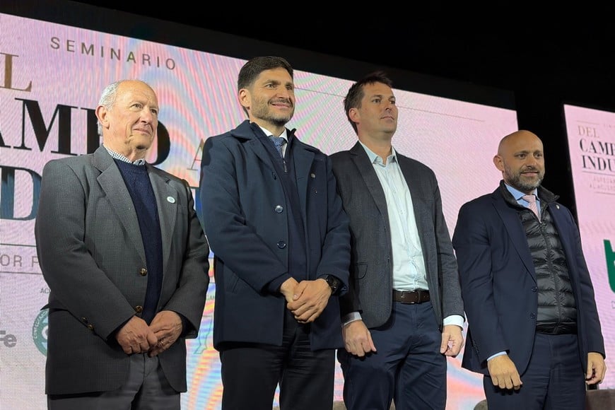 “La producción y la industria generan riqueza. La política tiene la responsabilidad de crear las condiciones para que esa riqueza pueda desarrollarse. Cuando esos objetivos se alinean, las regiones crecen”, sostuvo.