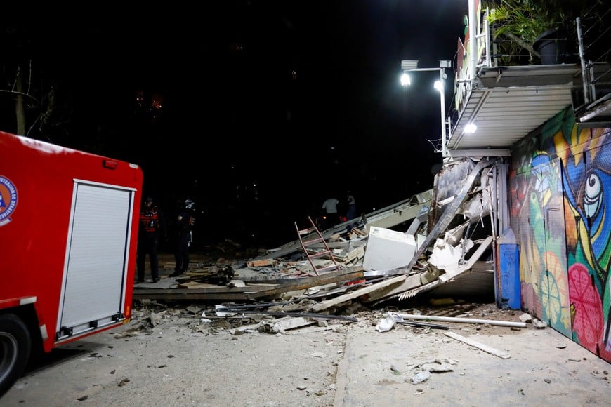 Rescuers work at the site of damaged buildings in the aftermath of an earthquake, in Caracas, Venezuela, June 24, 2026. REUTERS/Fausto Torrealba