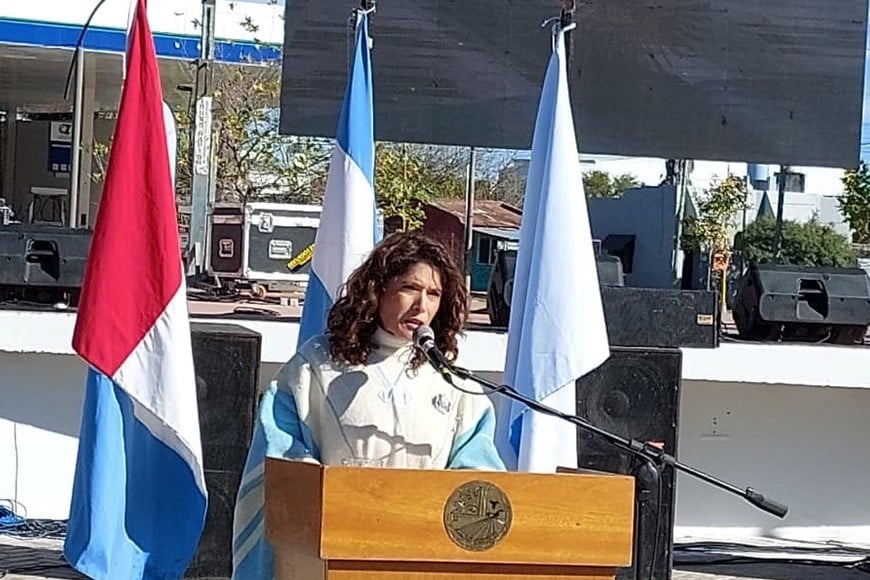 Homenajes, música y emoción en los festejos por los 134 años de Vera