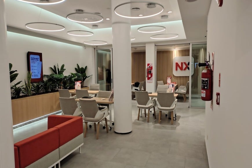 Así luce la sucursal renovada de NaranjaX.