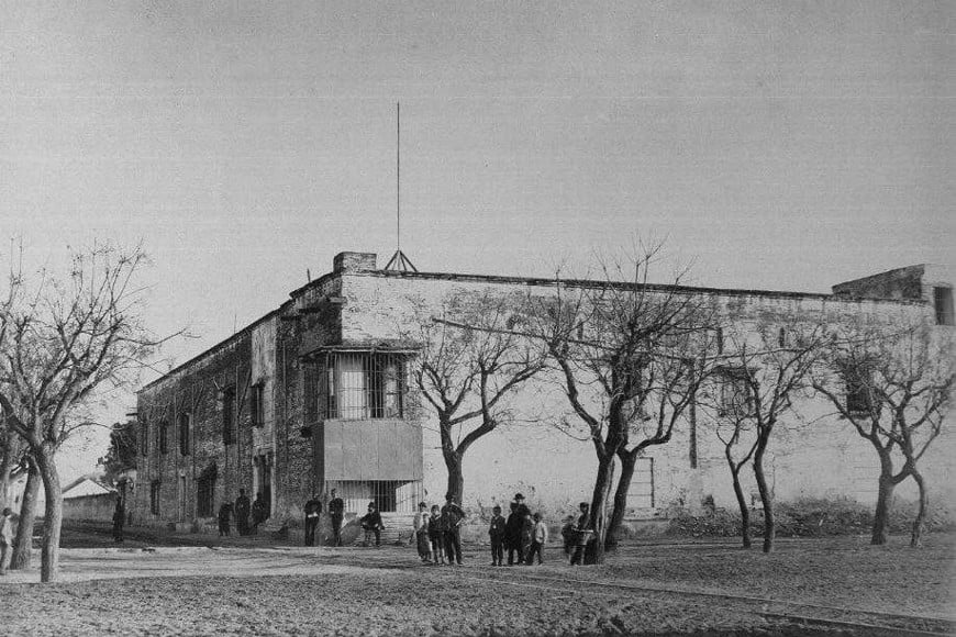 La antigua Aduana demolida en 1895.  Banco de imágenes "Florián Paucke".