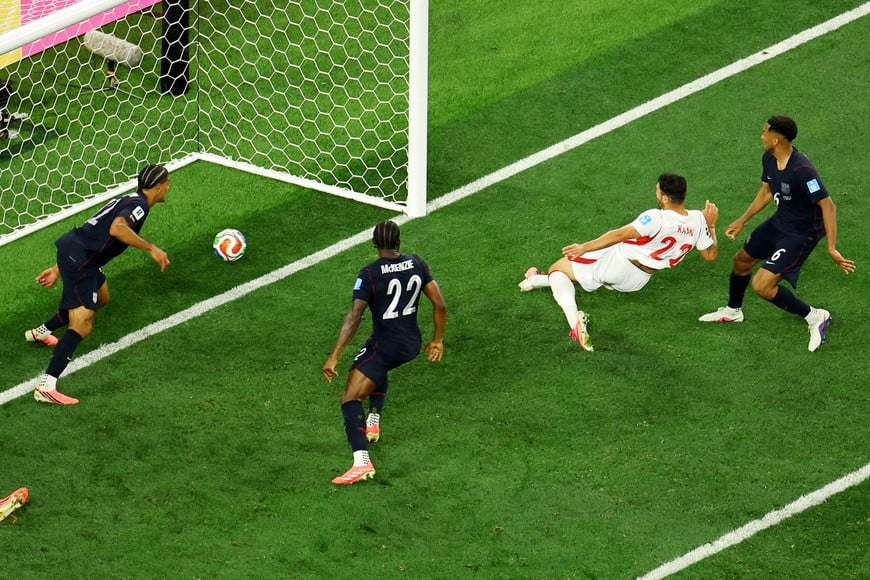 Soccer Football - FIFA World Cup 2026 - Group D - Turkey v United States - Los Angeles Stadium, Inglewood, California, U.S. - June 25, 2026
Turkey's Kaan Ayhan scores their third goal REUTERS/Daniel Cole