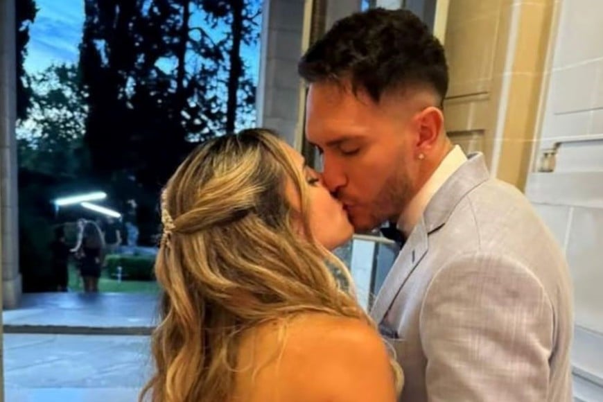 Emily Ceco recordó cómo empezó su vínculo con Santiago Martínez en el reality de Netflix y aseguró que luego comenzaron los celos, insultos y descalificaciones.
