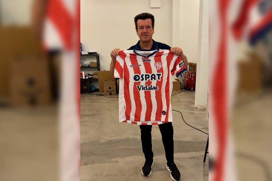 Dunga, campeón del mundo con Brasil en 1994, con la rojiblanca del Tate