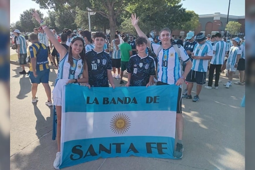 Santafesinos se reencontraron en Dallas para acompañar a la Selección Argentina.