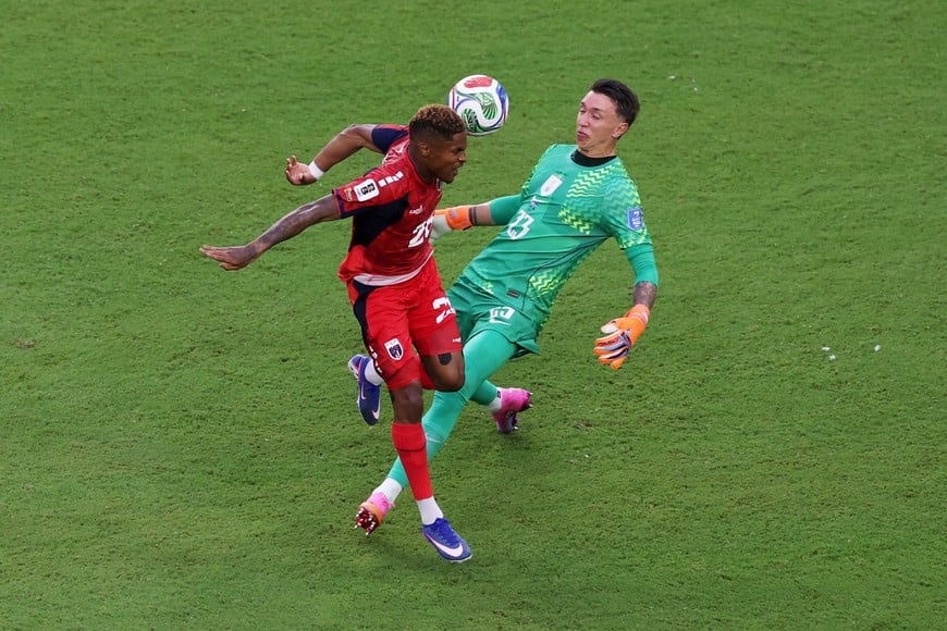Soccer Football - FIFA World Cup 2026 - Group H -  Uruguay v Cape Verde - Miami Stadium, Miami Gardens, Florida, U.S. - June 21, 2026
Cape Verde's Helio Varela goes past Uruguay's Fernando Muslera before scoring their second goal REUTERS/Paul Childs     TPX IMAGES OF THE DAY