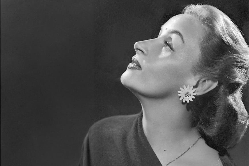Tita en el estudio en 1952 de la fotógrafa Annemarie Heinrich. Foto: Gentileza Palacio Libertad