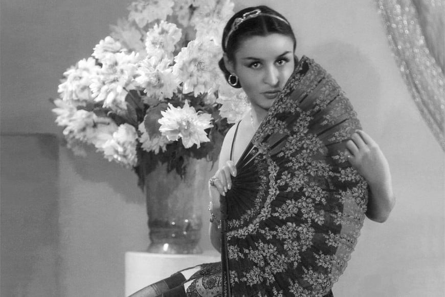 Tita en el estudio en 1945 de la fotógrafa Annemarie Heinrich. Foto: Gentileza Palacio Libertad