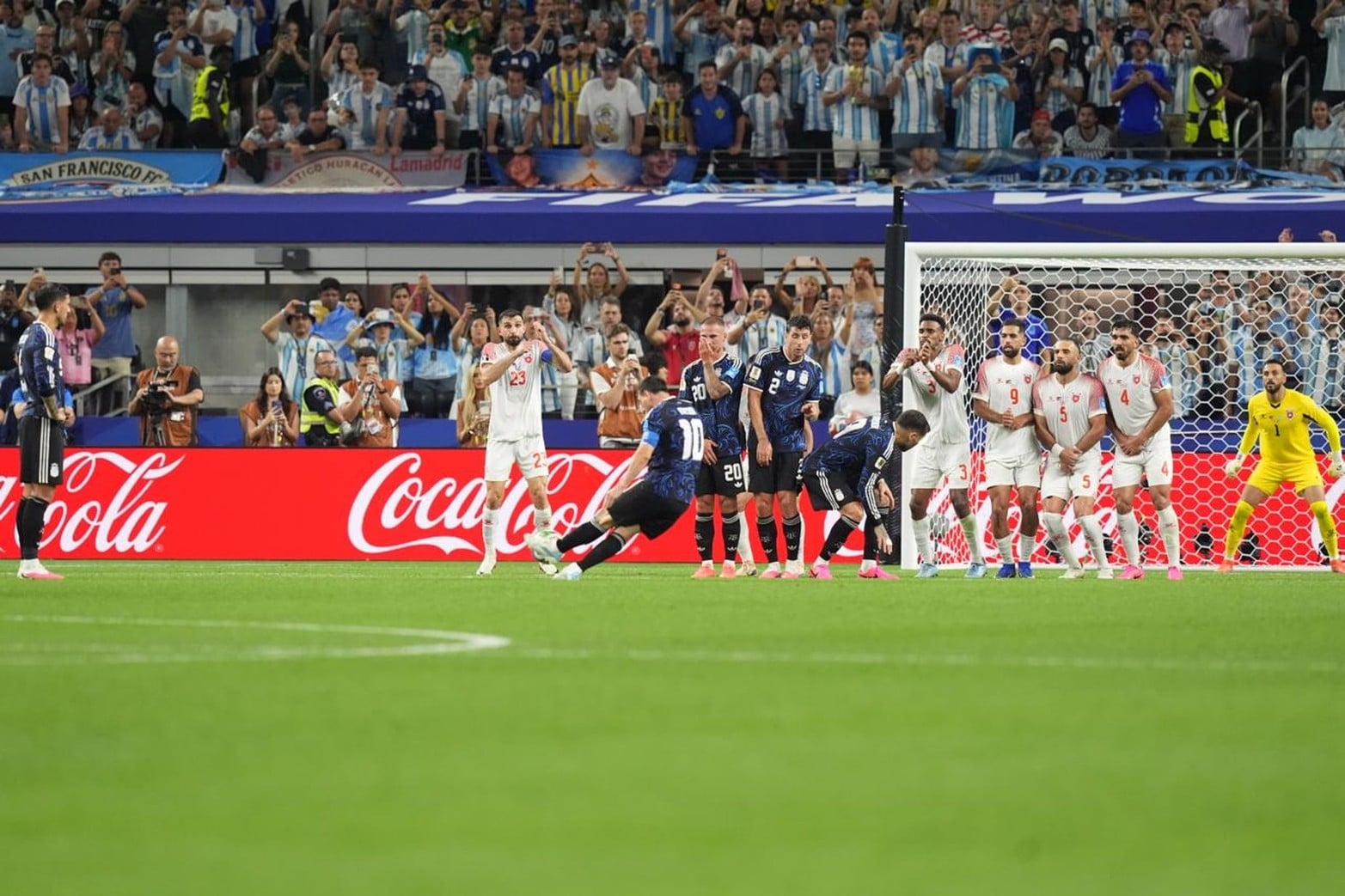 Argentina 3 Jordania 1 secuencia gol de Messi de tiro libre