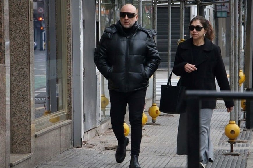 Figuras del espectáculo se acercaron para acompañar a la familia de la conductora.