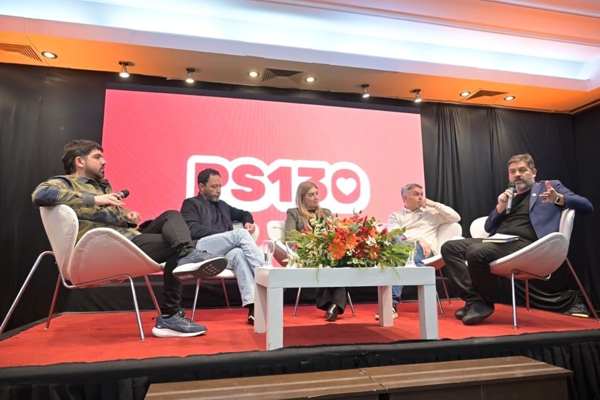 Referentes participaron del encuentro y debatieron sobre la construcción de una alternativa hacia 2027.