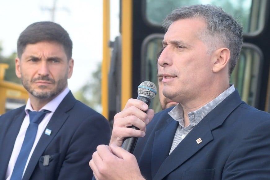 El gobernador y el ministro de Economía a quien le confiaron la gestión ante Nación del anticipo financiero para el presente ejercicio fiscal. Crédito: Guillermo Di Salvatore