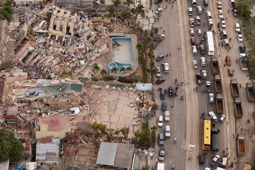 A drone view of the buildings destroyed by earthquakes, in La Guaira, Venezuela, June 26, 2026. Handout via REUTERS ATTENTION EDITORS - THIS IMAGE HAS BEEN SUPPLIED BY A THIRD PARTY NO RESALES. NO ARCHIVES