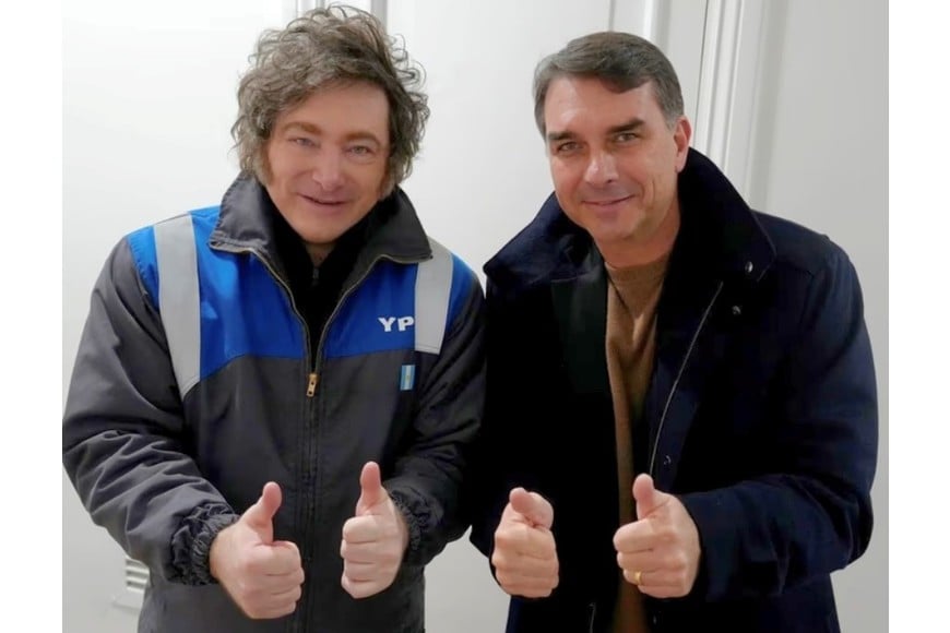 milei flavio bolsonaro