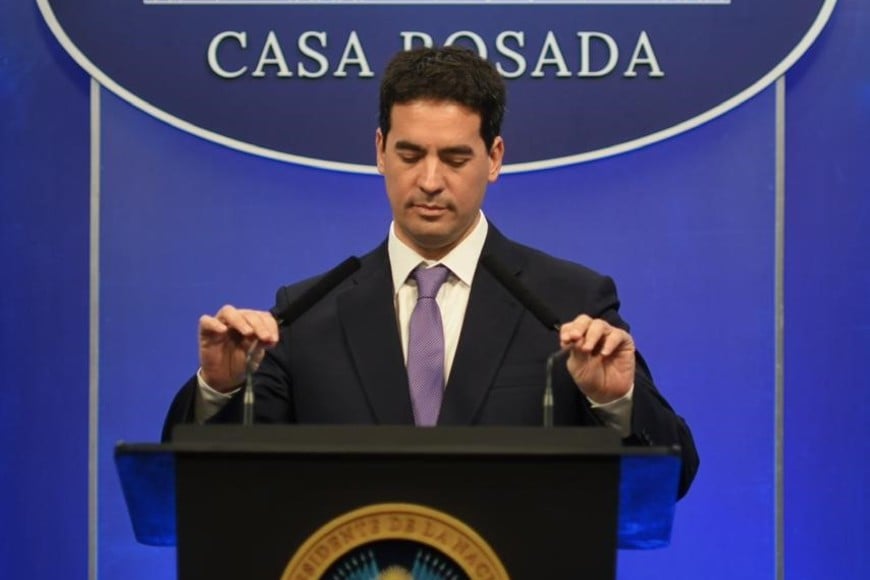 Adrián Ravier, flamante vocero presidencial, en una conferencia este martes.