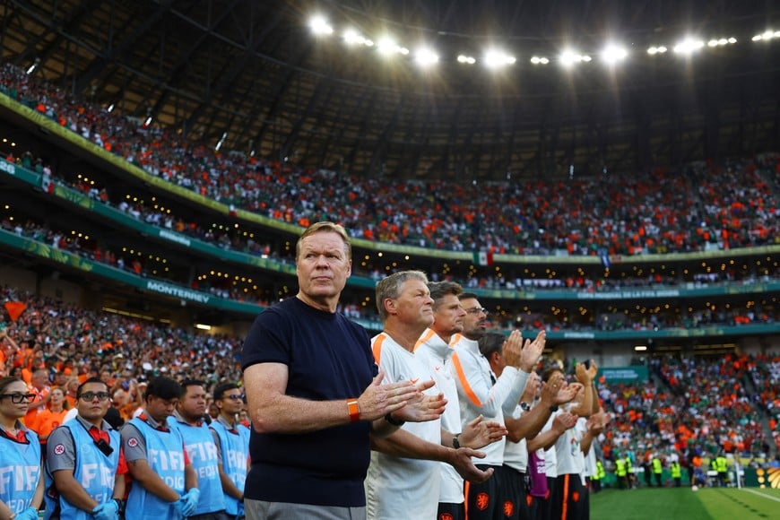 Soccer Football - FIFA World Cup 2026 - Round of 32 - Netherlands v Morocco - Estadio Monterrey, Monterrey, Mexico - June 29, 2026
Netherlands coach Ronald Koeman and his coaching staff before the match REUTERS/Daniel Becerril