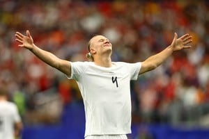 Erling Haaland puso el 2 a 1. Crédito: REUTERS/Hannah Mckay