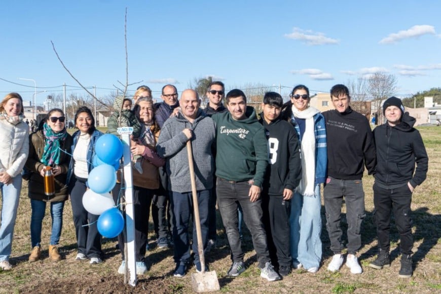 "Su presencia demuestra que existe un fuerte compromiso con el cuidado del ambiente y con la construcción de una ciudad mejor para las próximas generaciones”, afirmó.