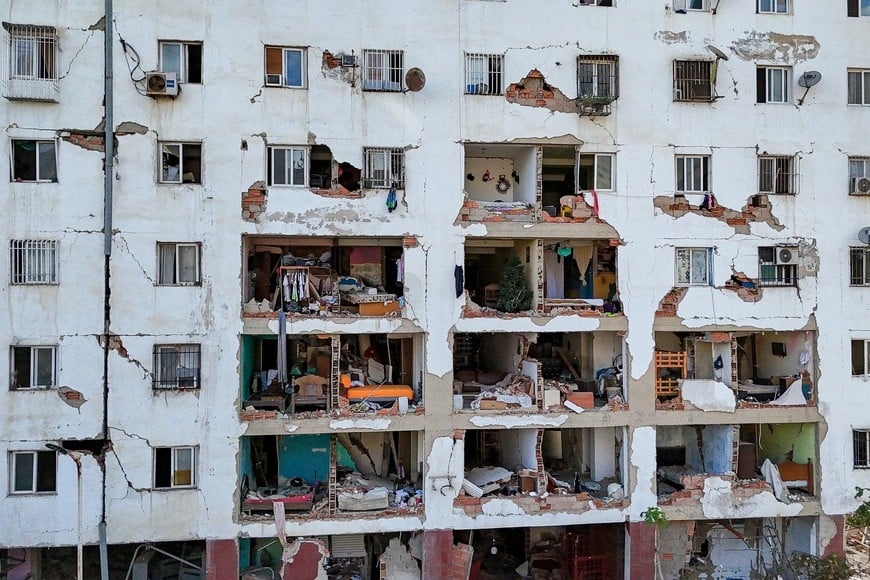 Aerial view of a damaged building in Caraballeda, La Guaira state, Venezuela, on June 30, 2026, following earthquakes. MIGUEL MEDINA/Pool via REUTERS