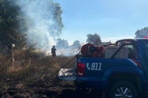 La rápida intervención de bomberos permitió que la situación no se desmadre. Foto: El Litoral
