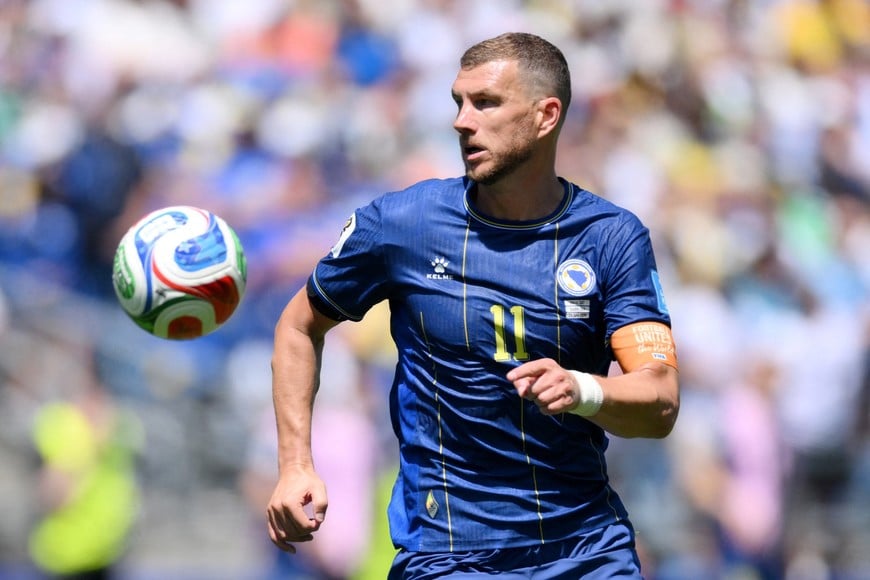 Soccer Football - FIFA World Cup 2026 - Group B - Bosnia and Herzegovina v Qatar - Seattle Stadium, Seattle, Washington, U.S. - June 24, 2026
Bosnia and Herzegovina's Edin Dzeko in action IMAGN IMAGES via Reuters/Steven Bisig