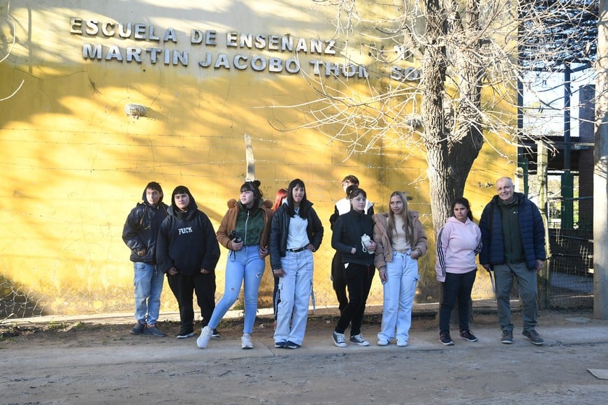En el extremo de Alto Verde funciona una propuesta educativa única que busca crecer junto al río Paraná. Foto: Manuel Fabatía
