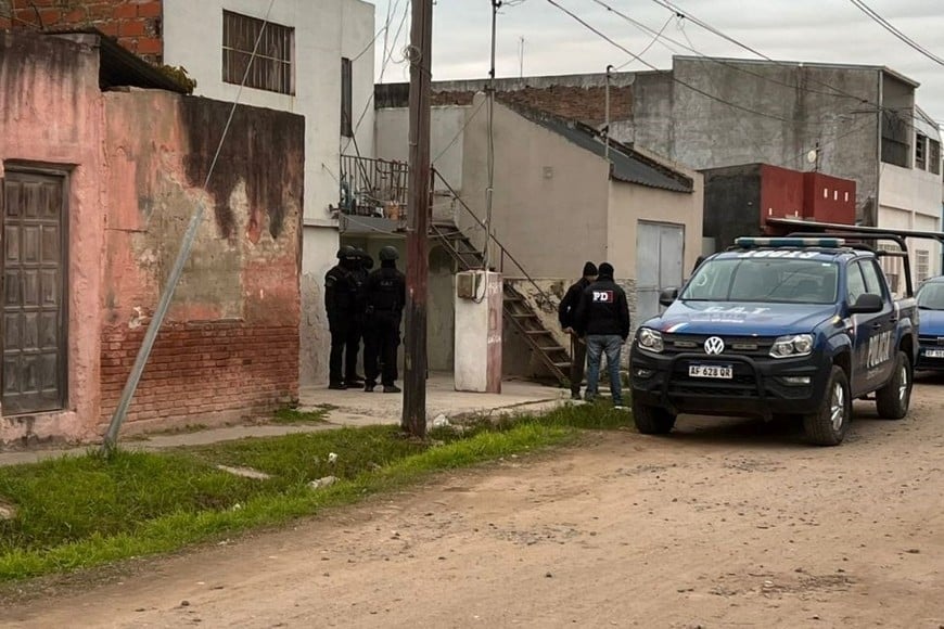 Allanamientos en Villa del Parque por el femicidio de Daiana Arber. Foto: Gentileza