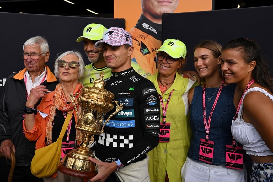 Formula One F1 - British Grand Prix - Silverstone Circuit, Silverstone, Britain - July 6, 2025
McLaren's Lando Norris celebrates with family after winning the British Grand Prix REUTERS/Jaimi Joy