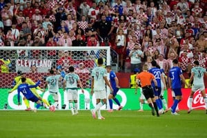 El gol del Mundial pasó a ser la jugada más polémica de todas. Foto: Reuters