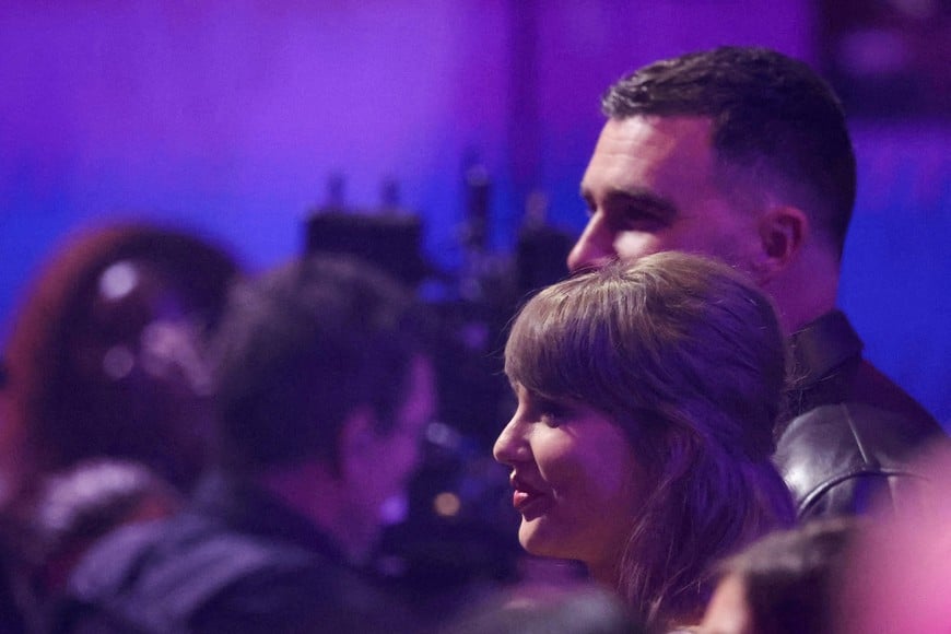 FILE PHOTO: Travis Kelce and Taylor Swift attend the 2026 iHeartRadio Music Awards at the Dolby Theatre in Los Angeles, California, U.S., March 26, 2026. REUTERS/Mario Anzuoni/File Photo