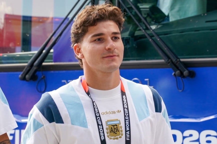 Julián Álvarez bajó del colectivo para enfrentar a Cabo Verde. Foto: Fernando Nicola