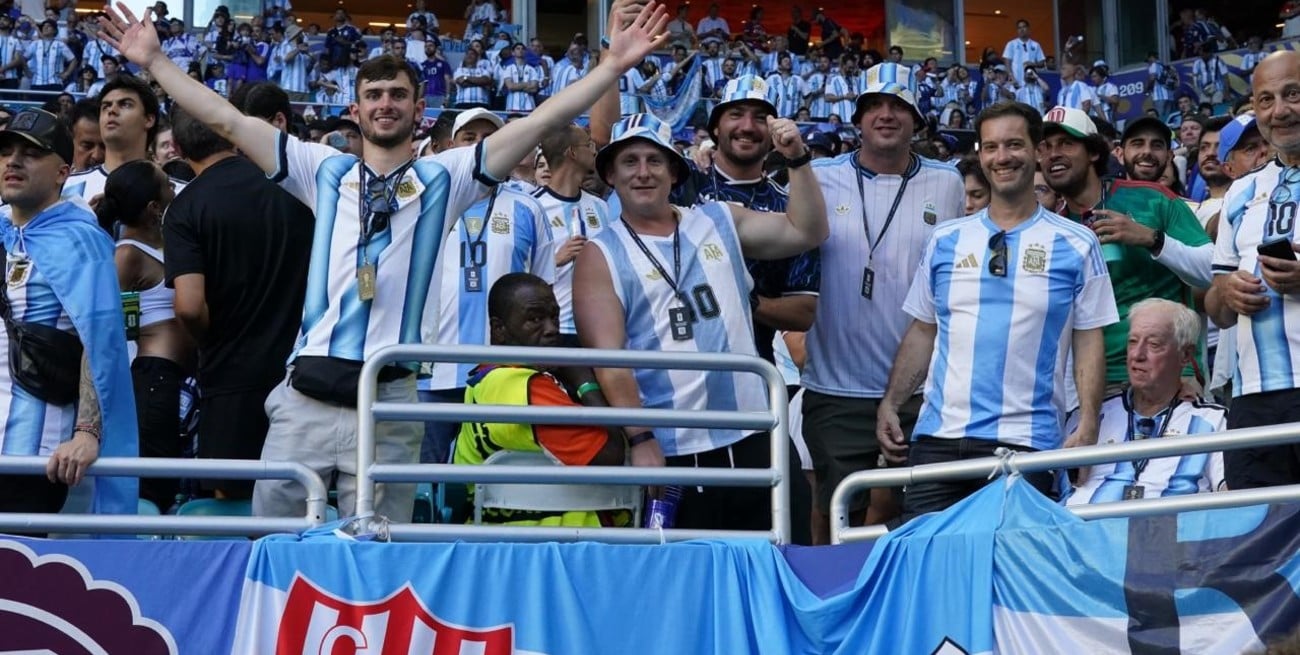 Las postales que quedan de un partido que costó, se sufrió y al final festejamos