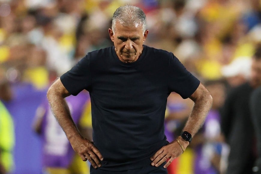 Soccer Football - FIFA World Cup 2026 - Round of 32 - Colombia v Ghana - Kansas City Stadium, Kansas City, Missouri, U.S. - July 3, 2026
Ghana coach Carlos Queiroz looks dejected REUTERS/Siphiwe Sibeko