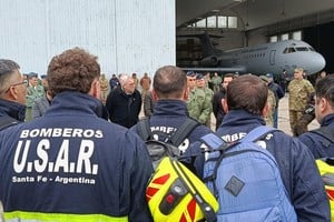 La brigada USAR santafesina partió hacia Venezuela con personal especializado. Foto: Gentileza.