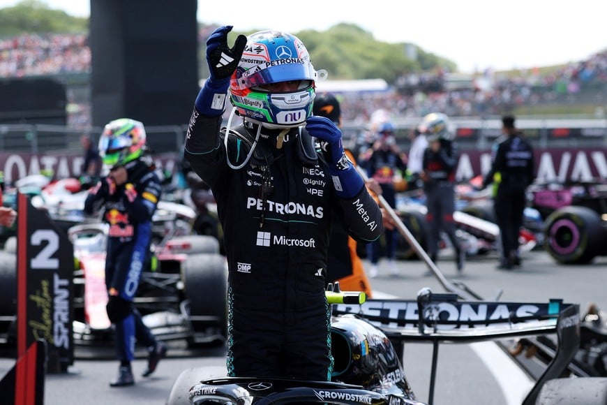 Formula One F1 - British Grand Prix - Silverstone Circuit, Silverstone, Britain - July 4, 2026
Mercedes' Andrea Kimi Antonelli celebrates after winning the sprint race REUTERS/Andrew Boyers