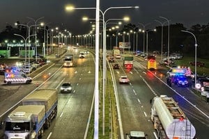 La obra permitirá ampliar a más de 34 kilómetros el tercer carril de la Autopista Rosario–Santa Fe. Crédito: GSF