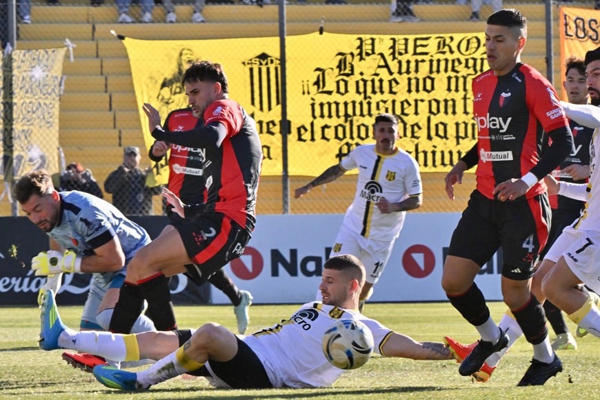 Colón volverá a jugar el próximo domingo 12 ante Central Norte. Foto: Daniel Feldman
