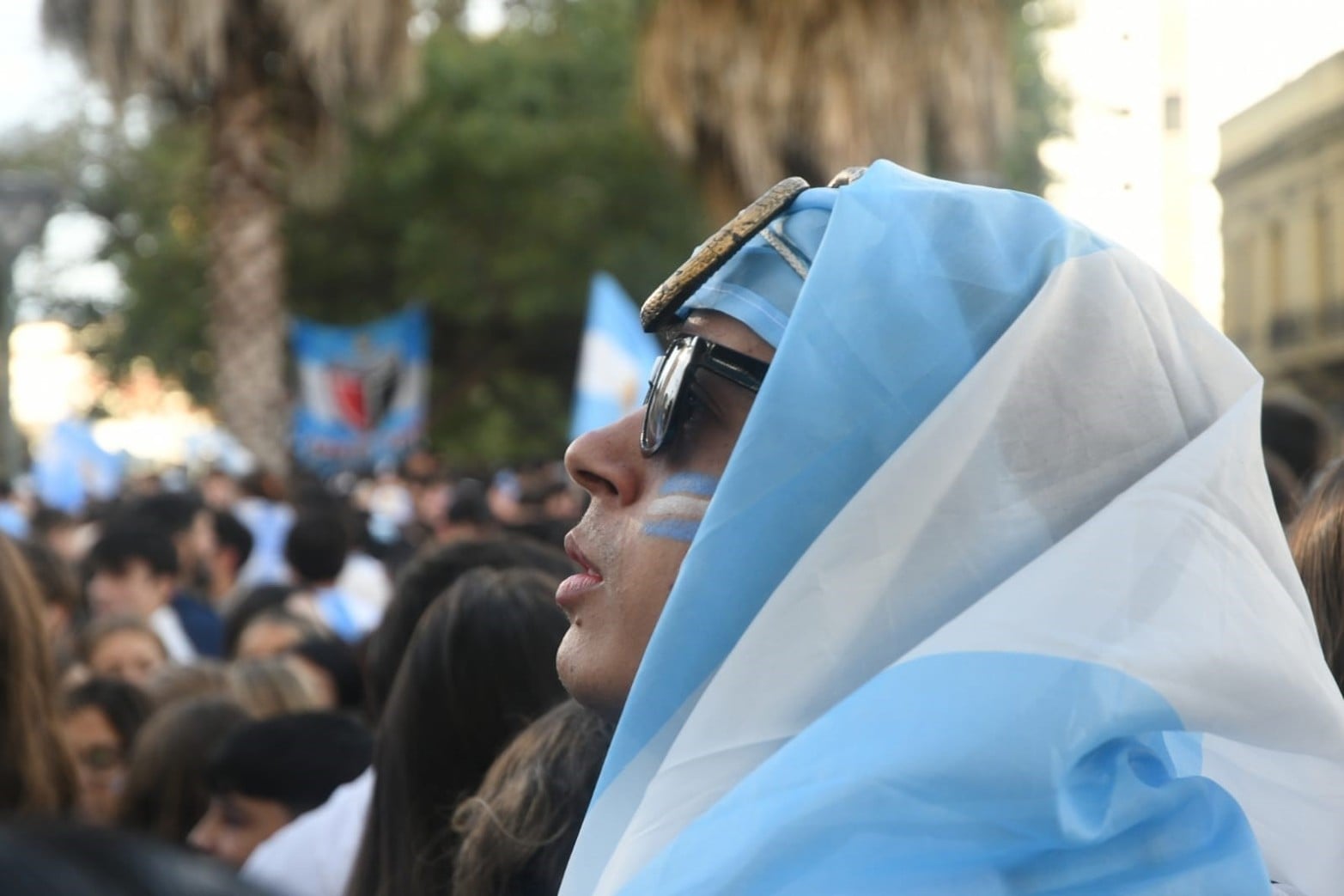 Los festejos de los santafesinos tras el agónico triunfo de Argentina.
