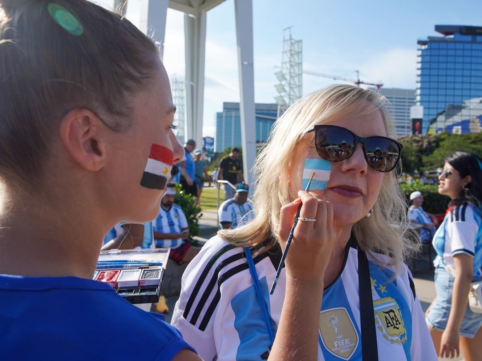 Hinchas de Argentina llegan al estadio de Atlanta para alentar a la selección