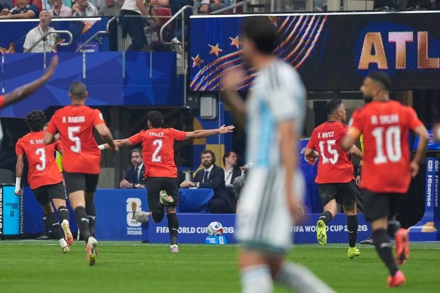 Egipto marcó el 1-0 de cabeza. Foto: Fernando Nicola