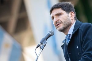 Pullaro encabezó en Rafaela los festejos por el Día de la Independencia.