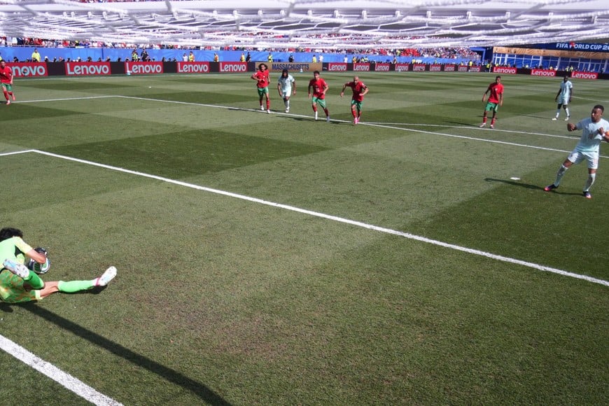 Soccer Football - FIFA World Cup 2026 - Quarter Final - France v Morocco - Boston Stadium, Foxborough, Massachusetts, U.S. - July 9, 2026
Morocco's Yassine Bounou in action as he saves a penalty kick from France's Kylian Mbappe REUTERS/Omar Aziz TPX IMAGES OF THE DAY