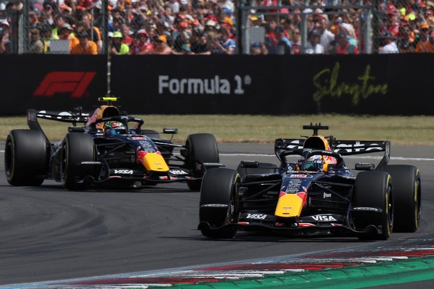 Formula One F1 - British Grand Prix - Silverstone Circuit, Silverstone, Britain - July 5, 2026
Red Bull's Max Verstappen and Red Bull's Isack Hadjar in action during the race REUTERS/Suzanne Plunkett