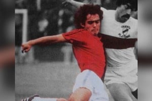 Homenaje de Colón a su campeón Pedro Pablo Pasculli. Foto: gentileza Colón.