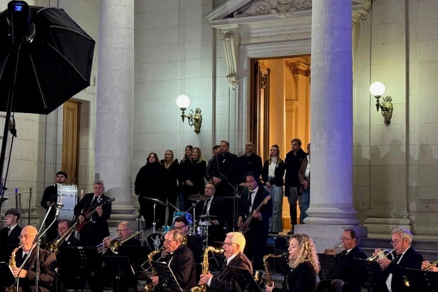 La música como identidad: el Programa Intercomunal de Bandas Civiles Comunitarias presentó una versión institucional del Himno