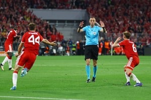 João Pinheiro dirigirá a Argentina ante Suiza tras quedar en el centro de una polémica en Europa