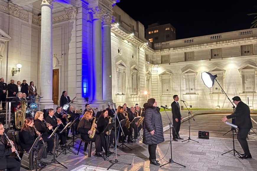 La música como identidad: el Programa Intercomunal de Bandas Civiles Comunitarias presentó una versión institucional del Himno